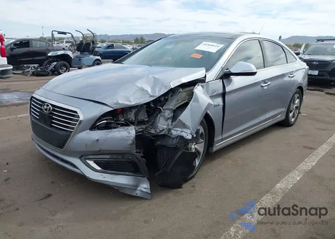 2016 Hyundai Sonata Hybrid Limited z USA, uszkodzony, nr VIN KMHE34L17GA010307